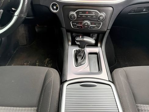 Used 2022 Dodge Charger SXT w/ Cold Weather Package AWD/4WD image 39