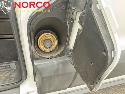 Used 2015 Ford Transit 350 XLT image 16