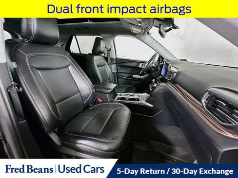 Certified 2021 Ford Explorer Limited w/ Equipment Group 301A AWD/4WD image 37