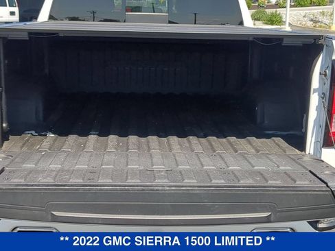 Used 2022 GMC Sierra 1500 Denali w/ Denali Premium Package AWD/4WD image 5