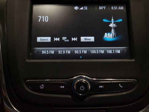 Used 2018 Chevrolet Equinox LT AWD/4WD image 25
