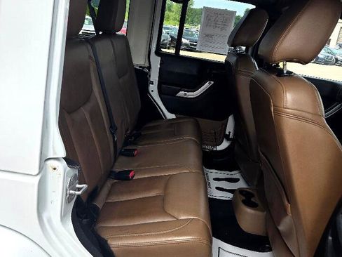 Used 2013 Jeep Wrangler Unlimited Sahara w/ Dual Top Group image 13