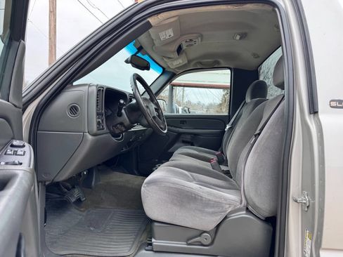 Used 2005 GMC Sierra 1500 SLE w/ Light Duty Power Package image 14