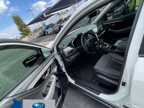 Used 2025 Subaru Outback Onyx Edition XT AWD/4WD image 19