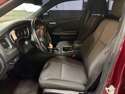 Used 2017 Dodge Charger R/T RWD image 16