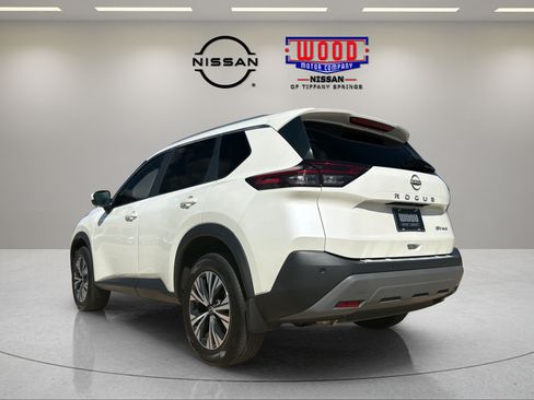 Certified 2023 Nissan Rogue SV w/ SV Premium B Package AWD/4WD image 4