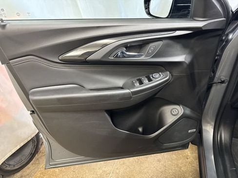 Used 2021 Chevrolet TrailBlazer RS w/ Sun and Liftgate Package FWD image 22