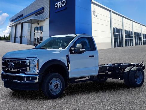 New 2026 Ford F450 XL w/ XL Chrome Package AWD/4WD image 26