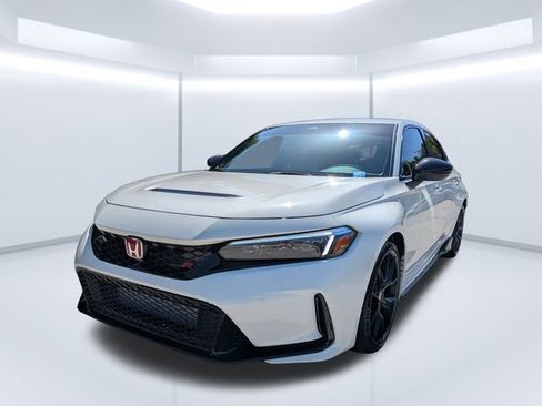 Used 2025 Honda Civic Type R image 8