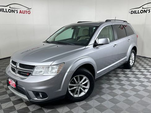 Used 2018 Dodge Journey SXT w/ Safe & Sound Group FWD image 1