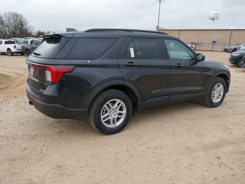 New 2026 Ford Explorer Active image 5