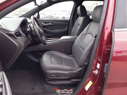 Used 2024 Buick Enclave Premium image 20