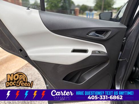 Used 2022 Chevrolet Equinox LS FWD image 18