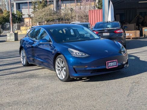 Used 2018 Tesla Model 3 Long Range image 3