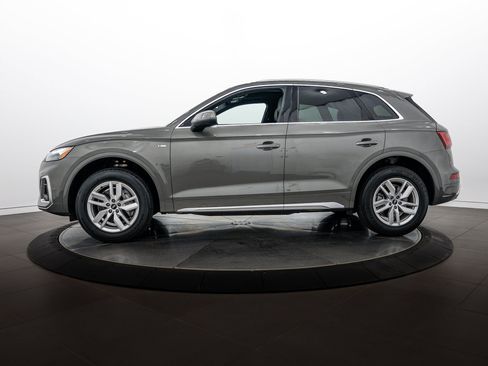 Certified 2023 Audi Q5 2.0T Premium w/ Convenience Package AWD/4WD image 6