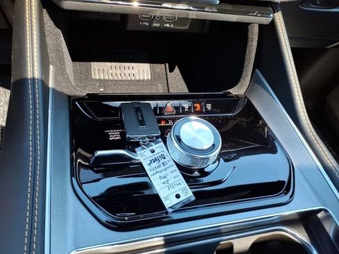 New 2026 Jeep Grand Wagoneer L 4WD image 11