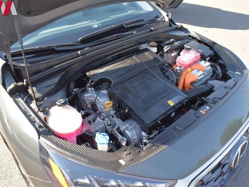 Used 2022 Hyundai Ioniq Limited image 30