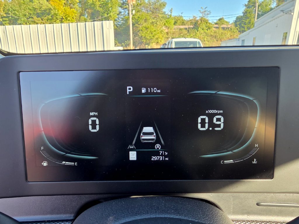 Used 2025 Kia Sportage LX FWD image 21