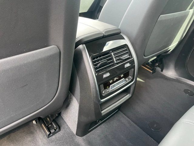 Used 2026 BMW X5 xDrive40i w/ Climate Comfort Package AWD/4WD image 9