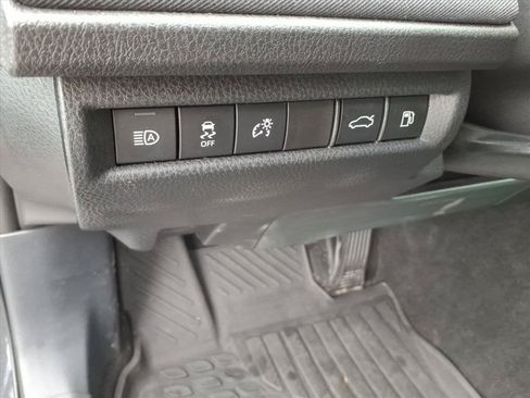 Certified 2025 Toyota Camry LE w/ Convenience Package FWD image 28