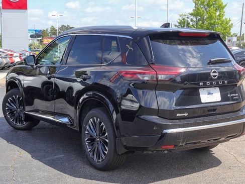New 2026 Nissan Rogue Platinum image 2