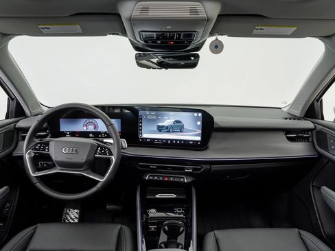 New 2026 Audi Q3 quattro 2.0T AWD/4WD image 24