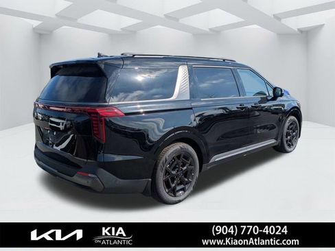 New 2026 Kia Carnival SX Prestige FWD image 3