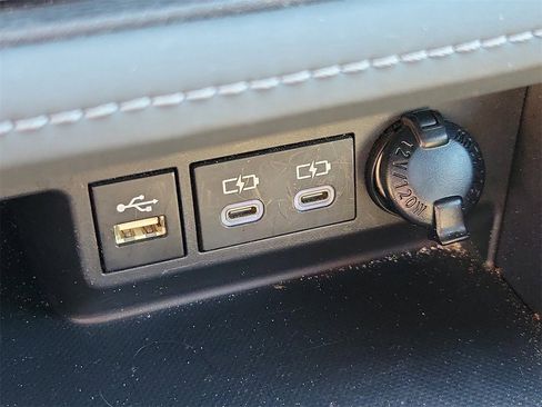 Used 2024 Toyota Highlander XSE image 29