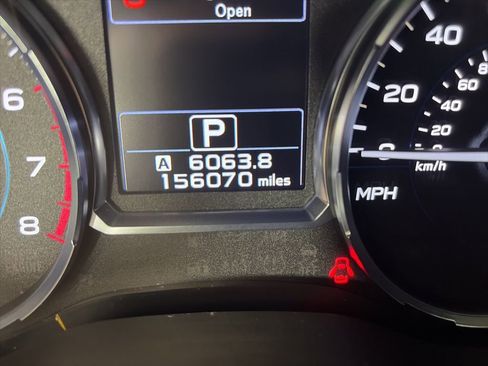 Used 2017 Subaru Forester 2.5i Touring w/ Popular Package #2 image 5