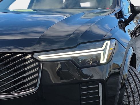Used 2025 Volvo XC90 B6 Ultra w/ Protection Package Premier image 37