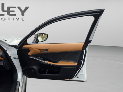 Certified 2024 Lexus IS 300 w/ Premium Package image 27