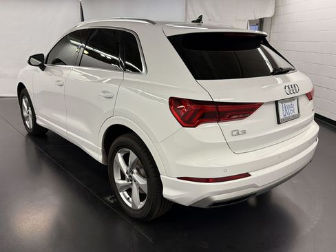 Used 2022 Audi Q3 2.0T Premium AWD/4WD image 3