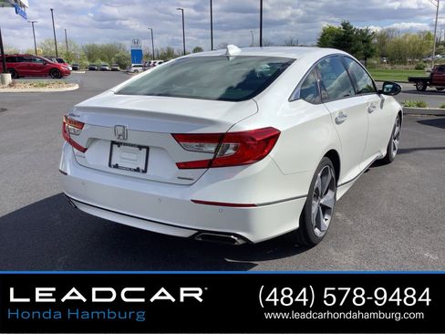 Used 2018 Honda Accord Touring image 7