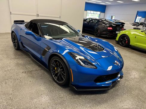 Used 2016 Chevrolet Corvette Z06 w/ 3LZ Preferred Equipment Group RWD image 28
