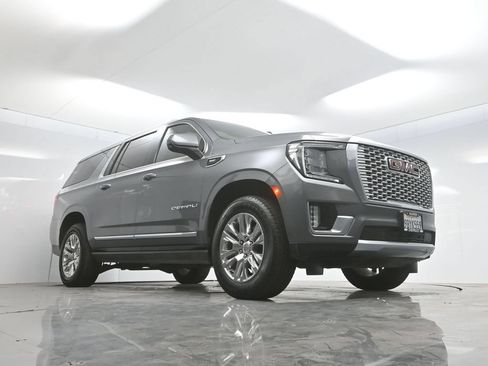 Used 2022 GMC Yukon XL Denali AWD/4WD image 63