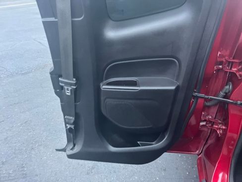 Used 2017 GMC Canyon SLE w/ SLE Convenience Package image 26