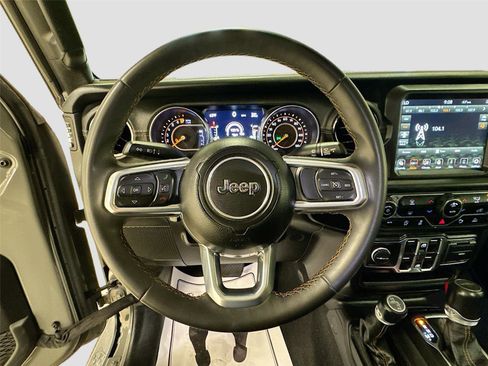 Used 2023 Jeep Gladiator Overland AWD/4WD image 11