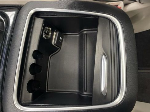 Used 2021 Chrysler Pacifica Limited w/ Premium & Safety Sphere Group AWD/4WD image 46