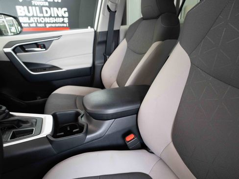 Certified 2024 Toyota RAV4 XLE FWD image 11