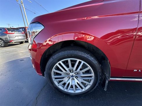 Used 2022 Ford Expedition Max Platinum image 10