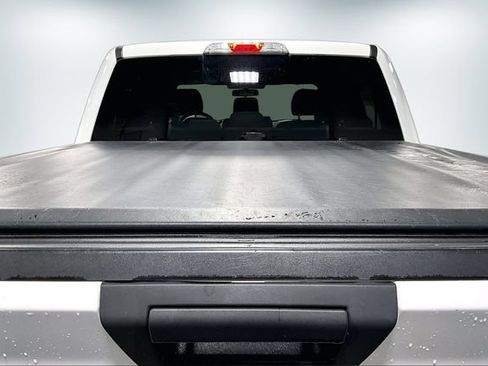 Used 2015 Ford F150 XLT RWD image 8