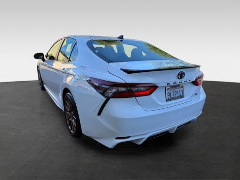 Used 2024 Toyota Camry SE FWD image 5
