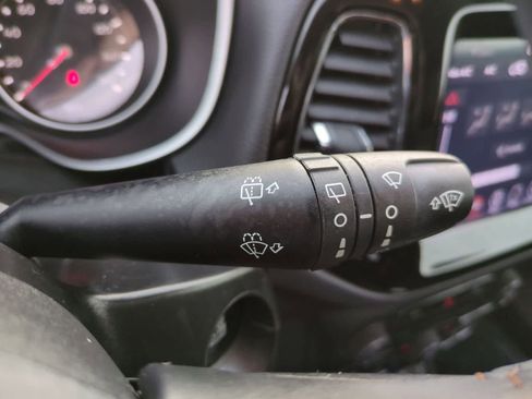 Certified 2018 Jeep Compass Limited image 25