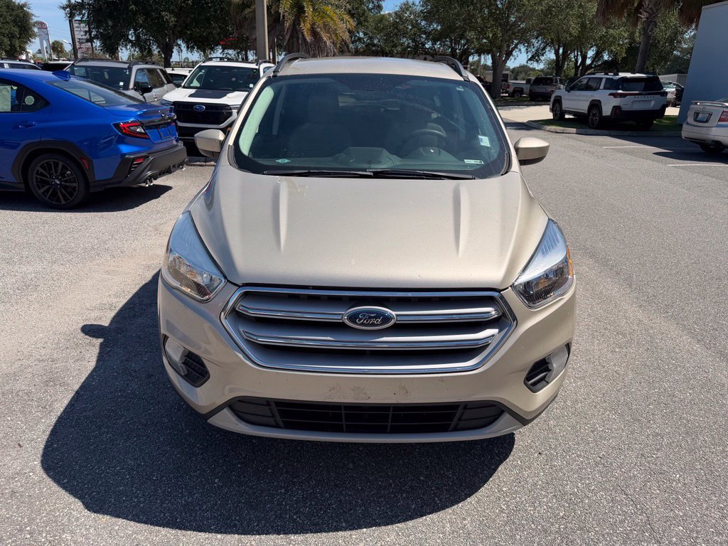 Used 2018 Ford Escape SE w/ SE Sync 3 Package FWD image 11