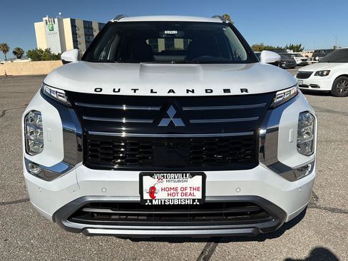 New 2026 Mitsubishi Outlander 4WD Plug-In Hybrid image 2