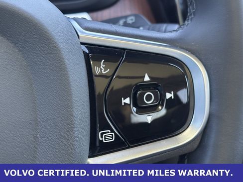 Certified 2023 Volvo XC60 B5 Plus w/ Climate Package image 17