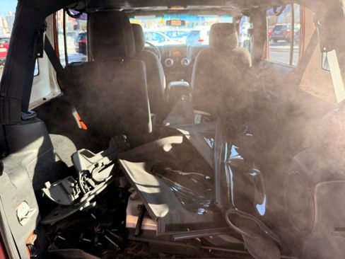 Used 2014 Jeep Wrangler Unlimited Rubicon w/ Dual Top Group image 13