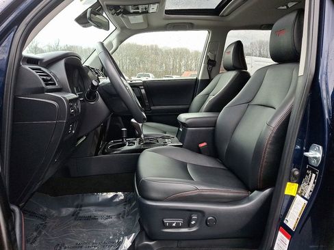 Used 2020 Toyota 4Runner TRD Off-Road Premium image 13