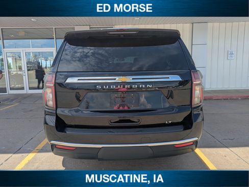 Used 2024 Chevrolet Suburban LT AWD/4WD image 7