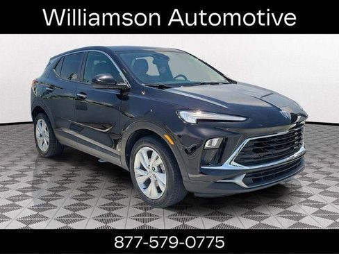 Used 2024 Buick Encore GX Preferred FWD image 1